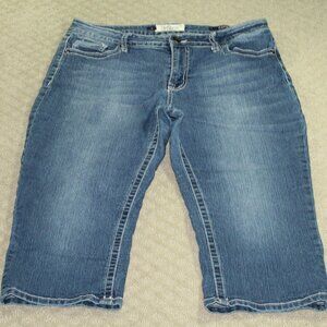 VGS Jeans Women's 12 Capri Blue Jeans